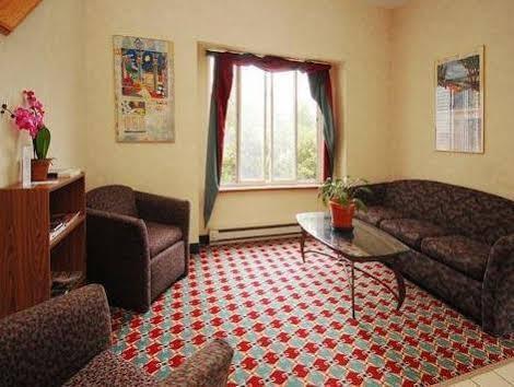 Rodeway Inn Willington North Exteriör bild