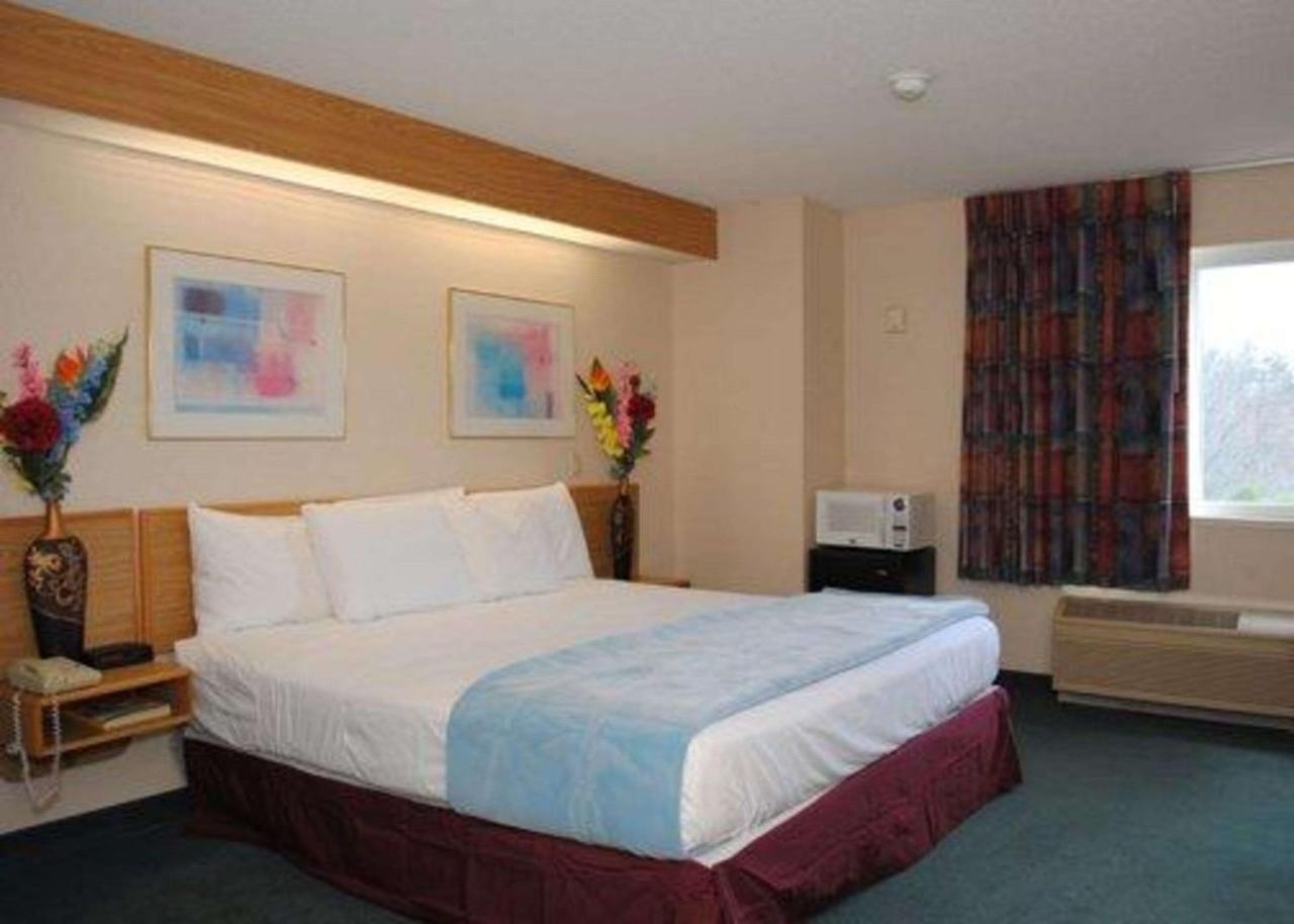 Rodeway Inn Willington North Exteriör bild
